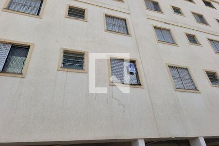 PLACA INSTALADA NO IMÓVEL de apartamento à venda com 2 quartos, 55m² em São Bernardo, Campinas