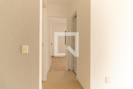 Corredor de apartamento à venda com 2 quartos, 60m² em Jardim Santa Emilia, São Paulo