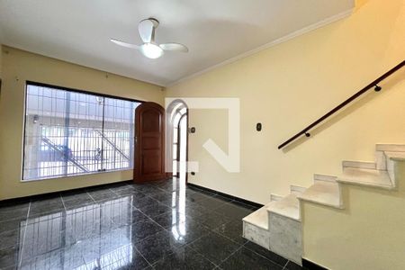 Sala de casa para alugar com 3 quartos, 130m² em Parque Jabaquara, São Paulo
