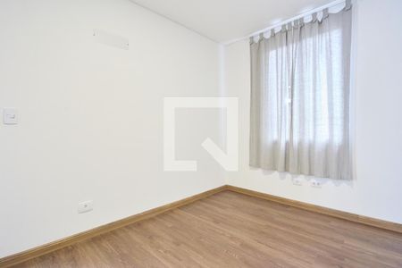 Quarto 1 de apartamento para alugar com 2 quartos, 77m² em Alto da Xv, Curitiba