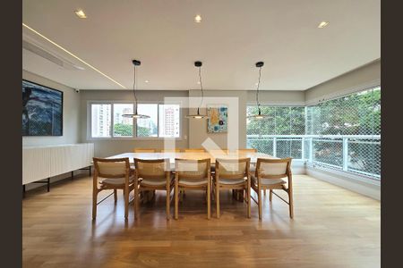 Sala de apartamento à venda com 3 quartos, 161m² em Vila Nova Conceição, São Paulo