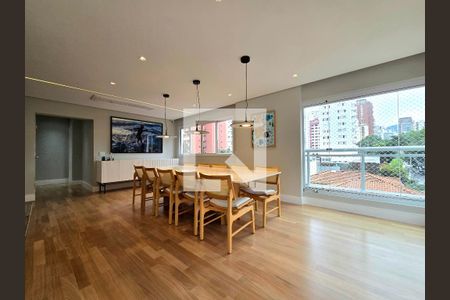 Sala de apartamento à venda com 3 quartos, 161m² em Vila Nova Conceição, São Paulo