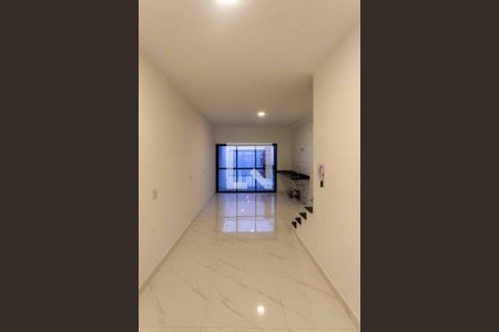 Cozinha de casa para alugar com 3 quartos, 119m² em Vila Carrão, São Paulo