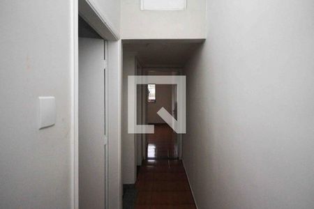 Corredor de casa para alugar com 3 quartos, 110m² em Jardim Aricanduva, São Paulo