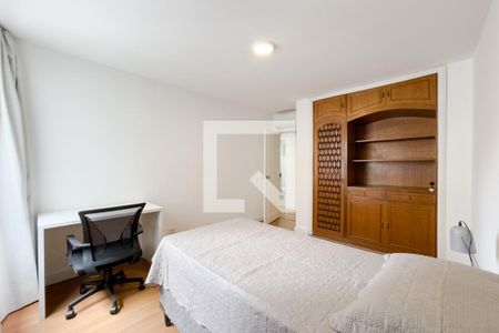 Quarto 1 de apartamento para alugar com 3 quartos, 154m² em Jardim Paulista, São Paulo