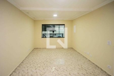 Casa à venda com 3 quartos, 200m² em São Lucas, São Paulo