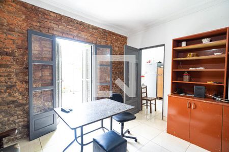 Sala de casa à venda com 4 quartos, 200m² em Morro dos Ingleses, São Paulo