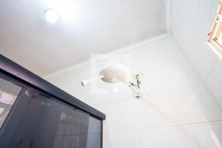 Banheiro social de casa à venda com 3 quartos, 178m² em Vila Mazzei, Santo André