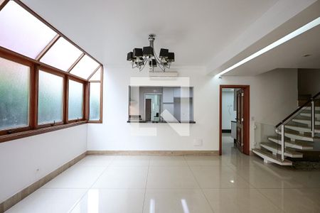 Sala de Jantar de casa de condomínio para alugar com 7 quartos, 375m² em Parque Munhoz, São Paulo