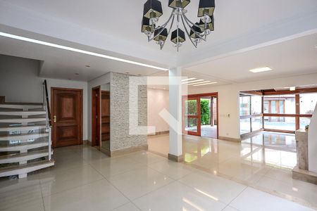 Sala de casa de condomínio para alugar com 7 quartos, 375m² em Parque Munhoz, São Paulo