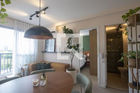 Sala de apartamento à venda com 2 quartos, 36m² em Moema, São Paulo