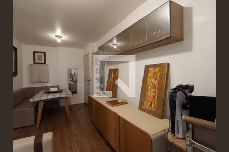 Sala de apartamento à venda com 2 quartos, 43m² em Jardim Leonor, São Paulo