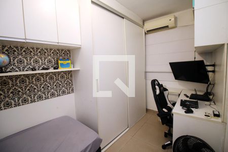 Quarto 1 de casa para alugar com 2 quartos, 81m² em Irajá, Rio de Janeiro