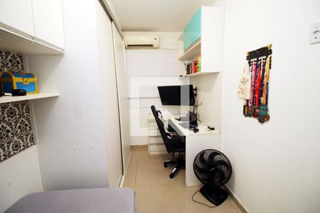 Quarto 1 de casa para alugar com 2 quartos, 81m² em Irajá, Rio de Janeiro