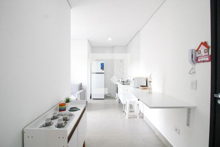 Sala/Cozinha de apartamento para alugar com 2 quartos, 38m² em Vila Invernada, São Paulo