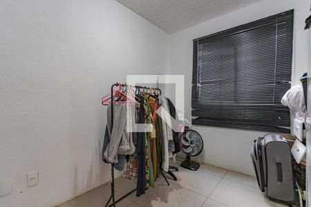 Quarto 2 de apartamento para alugar com 2 quartos, 39m² em Jardim Carvalho, Porto Alegre