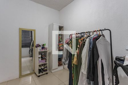 Quarto 2 de apartamento para alugar com 2 quartos, 39m² em Jardim Carvalho, Porto Alegre