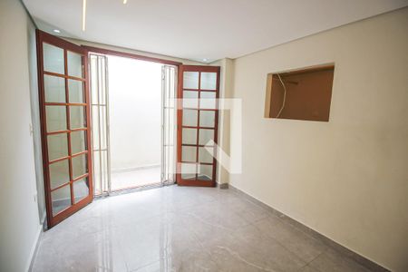 Quarto de casa para alugar com 2 quartos, 120m² em Campo Limpo, São Paulo