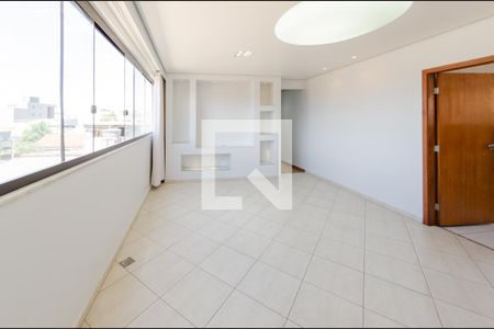 Sala de apartamento à venda com 3 quartos, 92m² em Padre Eustáquio, Belo Horizonte