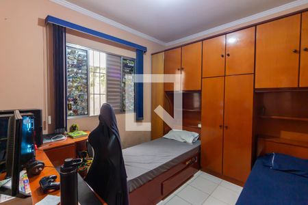 Quarto 2 de casa à venda com 6 quartos, 211m² em Novo Osasco, Osasco