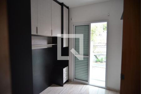 Quarto 2 de apartamento para alugar com 2 quartos, 42m² em Jardim Utinga, Santo André