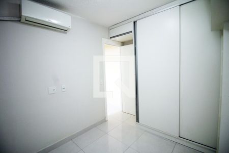 Quarto 1 de apartamento para alugar com 2 quartos, 50m² em Irajá, Rio de Janeiro