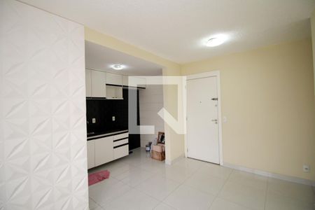Sala de apartamento para alugar com 2 quartos, 50m² em Irajá, Rio de Janeiro