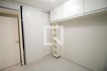 Quarto 1 de apartamento para alugar com 2 quartos, 50m² em Irajá, Rio de Janeiro