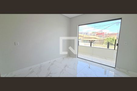 Casa à venda com 3 quartos, 181m² em Conjunto Habitacional Vila Maria, Lagoa Santa