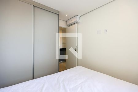 Quarto 1 de apartamento para alugar com 2 quartos, 40m² em Cidade Jardim, São Paulo