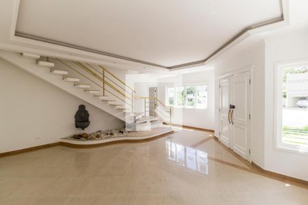 Sala  de casa de condomínio para alugar com 4 quartos, 600m² em Alphaville, Santana de Parnaíba