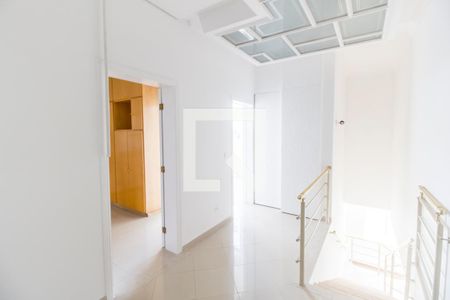 Corredor de casa de condomínio para alugar com 4 quartos, 600m² em Alphaville, Santana de Parnaíba