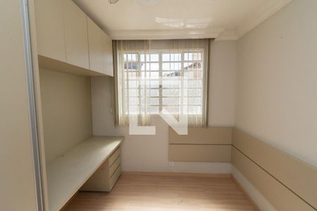 Quarto 1 de apartamento para alugar com 3 quartos, 65m² em Jardim Riacho das Pedras, Contagem