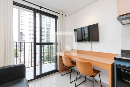 Sala/ Cozinha de apartamento para alugar com 1 quarto, 29m² em Campo Belo, São Paulo
