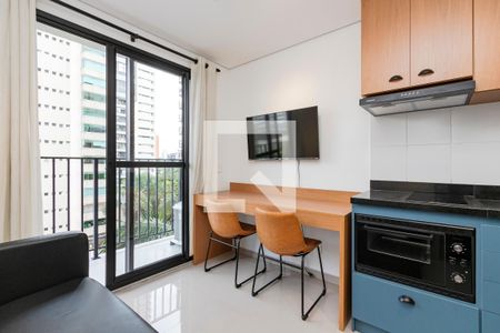 Sala/ Cozinha de apartamento para alugar com 1 quarto, 29m² em Campo Belo, São Paulo