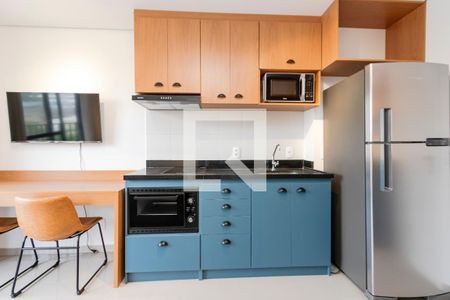 Sala/ Cozinha de apartamento para alugar com 1 quarto, 29m² em Campo Belo, São Paulo