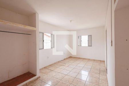 Suíte de casa para alugar com 4 quartos, 1047m² em Residencial Santa Izabel, Taubaté