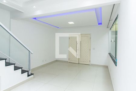 Sala de casa à venda com 3 quartos, 250m² em Cidade Nova São Miguel, São Paulo