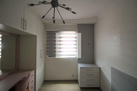 Quarto 1 de apartamento para alugar com 3 quartos, 55m² em Vila Ivone, São Paulo