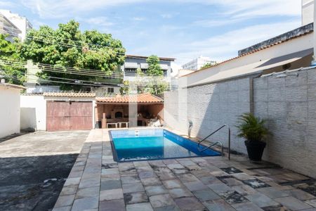 Quintal de casa à venda com 3 quartos, 251m² em Vila Isabel, Rio de Janeiro