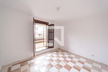 Quarto 1 de casa para alugar com 2 quartos, 110m² em Vila Granada, São Paulo