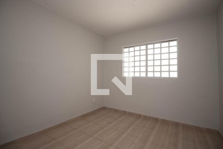 Quarto 1 de casa para alugar com 3 quartos, 100m² em Qng 2, Brasília