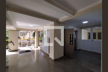 Hall de entrada de apartamento para alugar com 2 quartos, 66m² em Jardim da Saúde, São Paulo