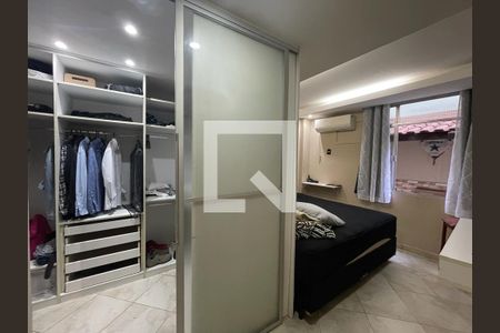 Quarto de apartamento para alugar com 3 quartos, 100m² em Jardim Guanabara, Rio de Janeiro