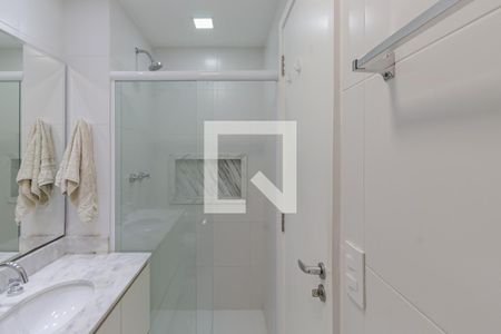 Banheiro de apartamento para alugar com 2 quartos, 69m² em Vila Olímpia, São Paulo