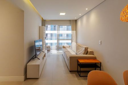 Sala de apartamento para alugar com 2 quartos, 69m² em Vila Olímpia, São Paulo