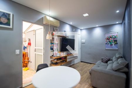 Sala  de apartamento para alugar com 2 quartos, 65m² em Jardim Maria Eugenia, Sorocaba