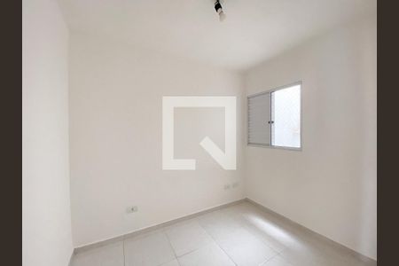 Quarto 2 de apartamento para alugar com 2 quartos, 34m² em Vila Invernada, São Paulo