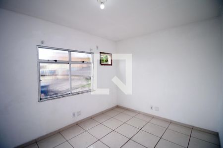 Quarto 1 de casa para alugar com 2 quartos, 50m² em Cordovil, Rio de Janeiro
