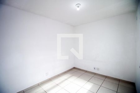 Quarto 2 de casa para alugar com 2 quartos, 50m² em Cordovil, Rio de Janeiro